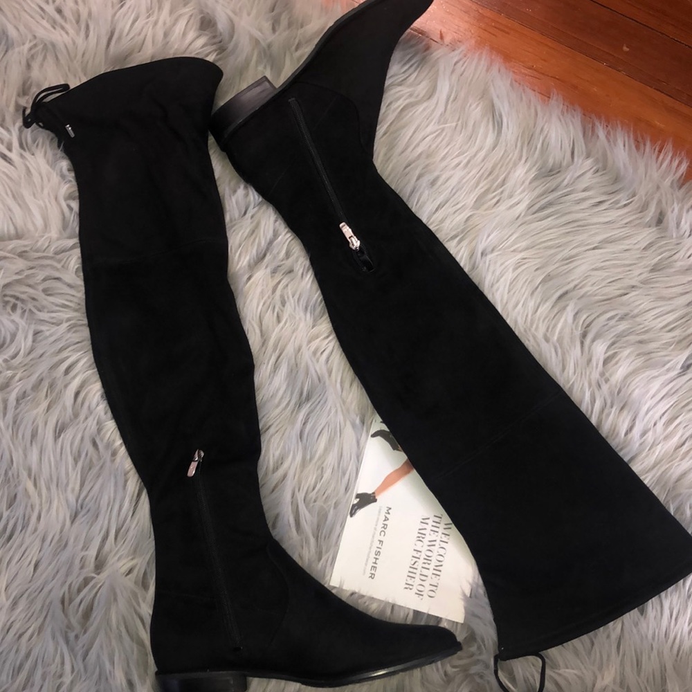 Beautiful Knee High Black Boots ✨NWT ✨